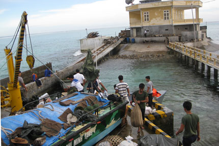 Geschenke für Soldaten auf den Spratley-Inseln